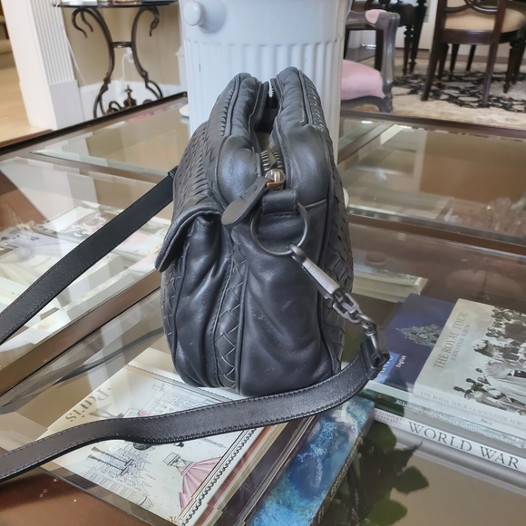 Bottega Veneta Intercciato Napa leather Camera bag - Picture 3 of 4